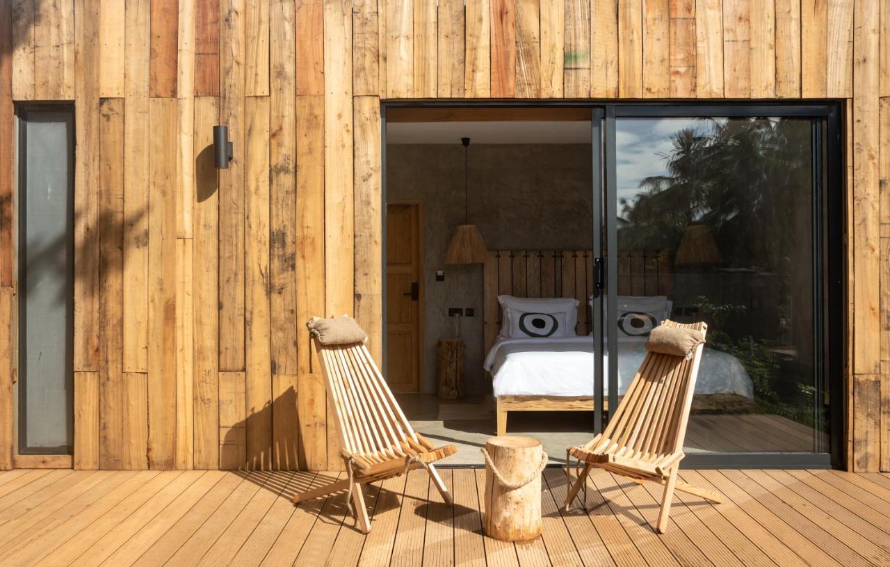 Lalagalu - Beachfront Ecocabins 迪亚尼海滩 外观 照片