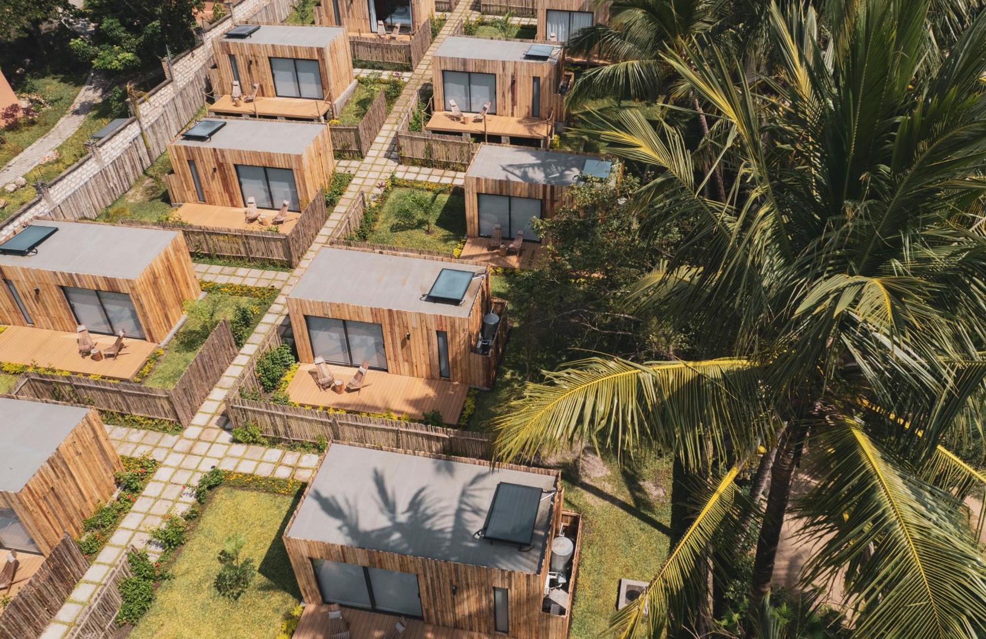 Lalagalu - Beachfront Ecocabins 迪亚尼海滩 外观 照片