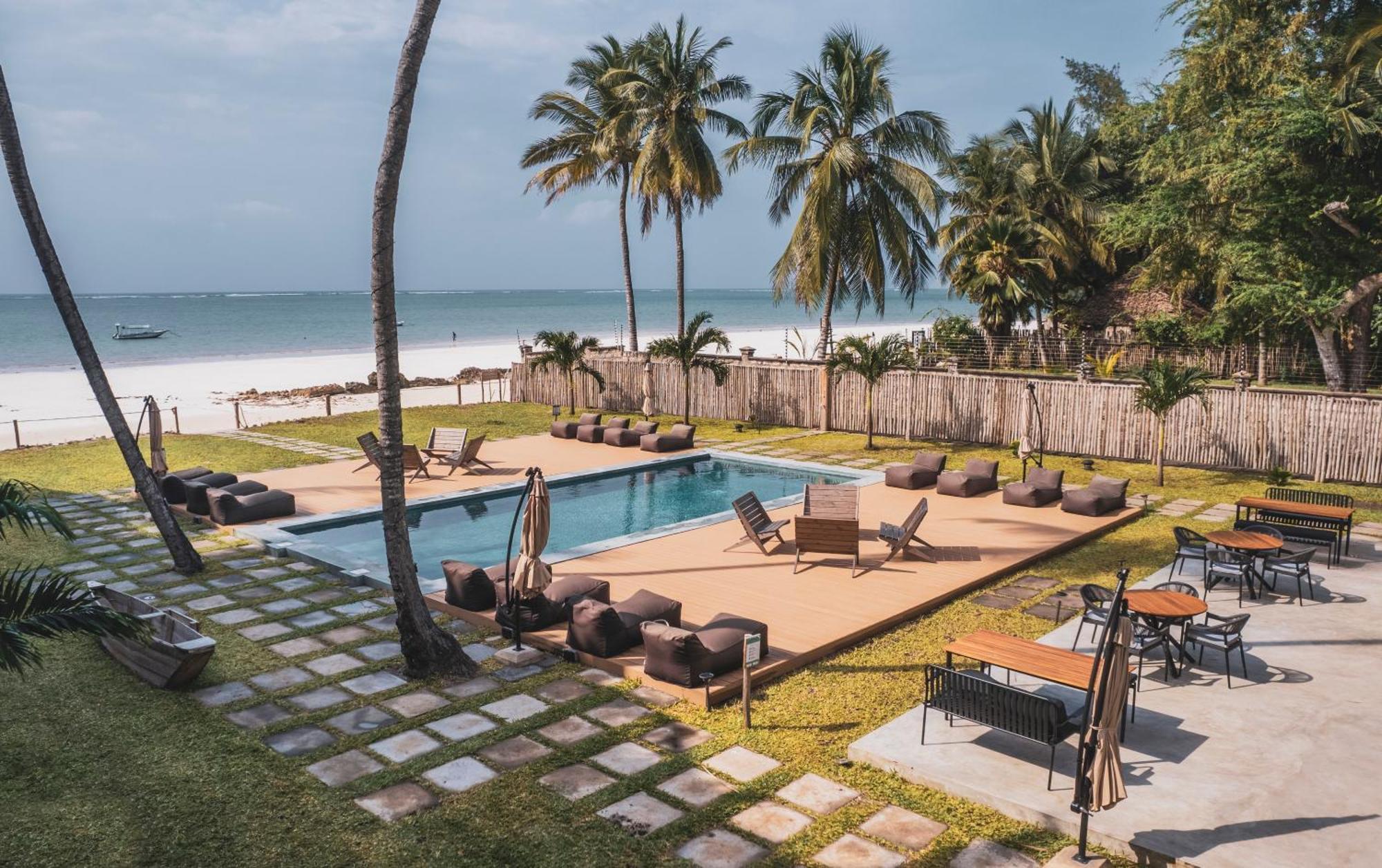 Lalagalu - Beachfront Ecocabins 迪亚尼海滩 外观 照片